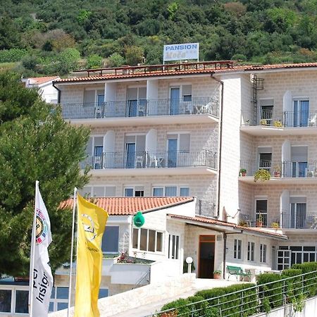 Pansion Komfor Moca Μακάρσκα Εξωτερικό φωτογραφία